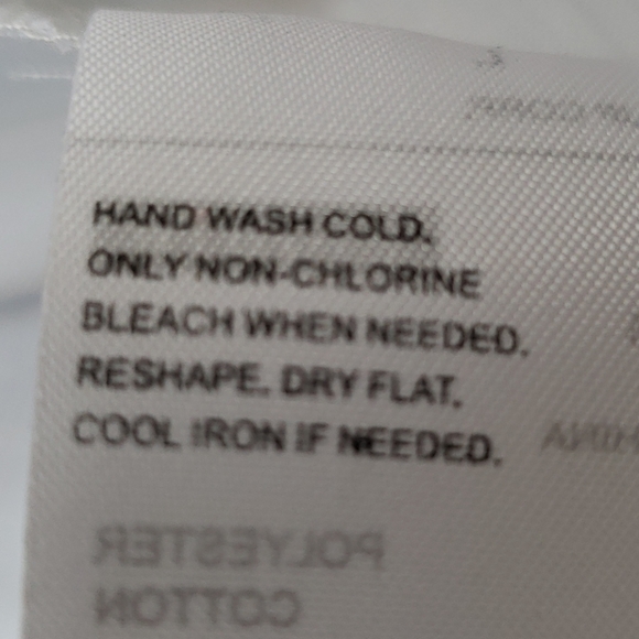 NWOT Elodie light blue & white halter top L - Picture 8 of 8